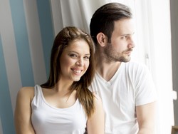 Digantung Hampir 3 Tahun, Wanita Ini Akhirnya Dinikahi