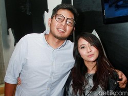 Chua Hamil, Suami Ngidam Mobil-mobilan