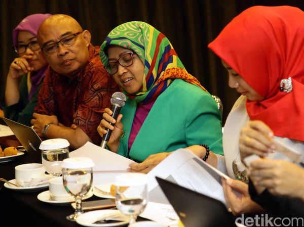 Diskusi Pemberdayaan Perempuan dan Perlindungan Anak