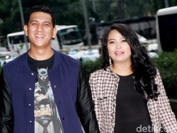 Selamat! Tantri Kotak dan Arda Naff Dikaruniai Anak Pertama