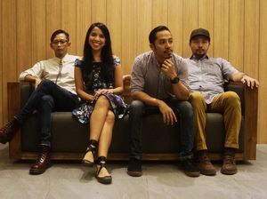 Kolaborasi dengan Vicky Burgerkill Jadi Sajian Spesial Mocca di Usia 17 Tahun Kolaborasi dengan Vicky Burgerkill Jadi Sajian Spesial Mocca di Usia 17 Tahun