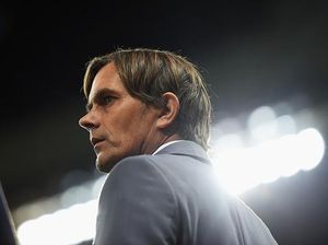 PSV yang Tangguh di Tangan Cocu