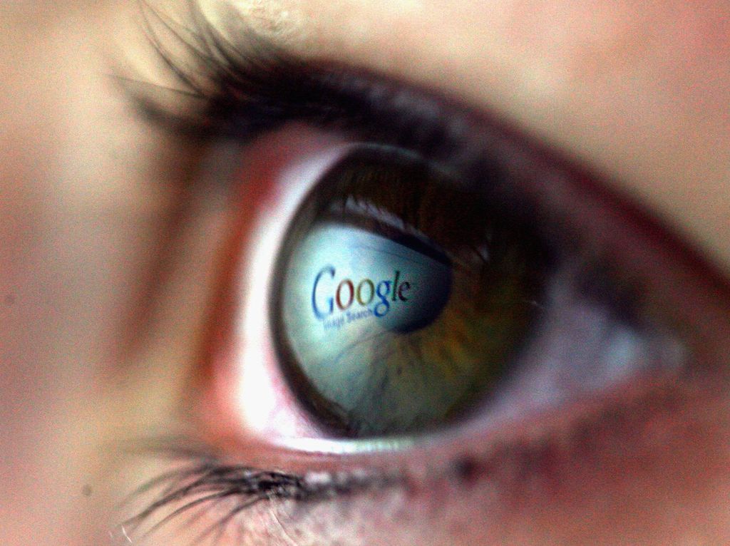 Cara Hapus Data Pribadi yang Muncul di Google Search