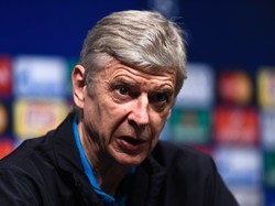 Cole Sebut Wenger Tepat untuk Tangani The Three Lions