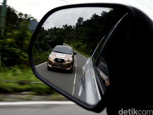 Pesona Alam Minang Pikat Peserta Datsun Risers Expedition