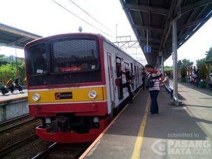 KRL Anjlok di Lintasan Manggarai-Sudirman