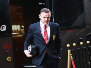 Hodgson Tegaskan Takkan Tepikan Rooney