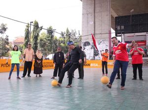 Chevrolet Perbarui Ulang Lapangan Futsal Kolong Jembatan Pasupati Chevrolet Perbarui Ulang Lapangan Futsal Kolong Jembatan Pasupati