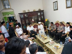 Menko Polhukam Minta Kiai NU Bantu Tangkal Radikalisme dan Awasi Dana Desa