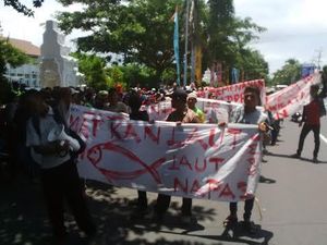 Warga Desa Sumberagung Kembali Tolak Tambang Emas