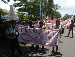 Warga Desa Sumberagung Kembali Tolak Tambang Emas