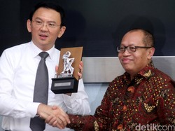 Iuran BPJS Ketenagakerjaan 5,7% dari Gaji, di Singapura 23%