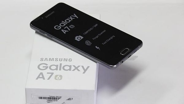 Unboxing Galaxy A7 Generasi Terbaru