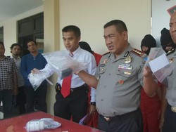 Wanita Pengedar Narkoba Pingsan saat Kasusnya akan Digelar