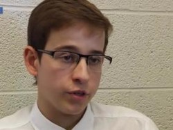 Kisah Peyton, Sukses Selesaikan Pendidikan SMA Meski 3 Kali Kena Leukemia