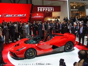Ferrari LaFerrari Beratap Terbuka Siap Diproduksi Ferrari LaFerrari Beratap Terbuka Siap Diproduksi