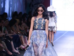 Perdana, Alleira Rilis Koleksi Busana Bermotif Nontradisional