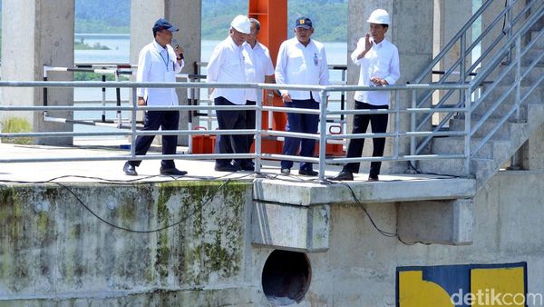 Jokowi Tinjau Waduk Jatigede