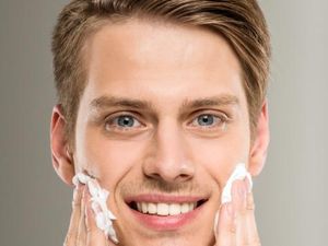 Cerita Wanita yang Produk Kecantikannya Dipakai Pasangannya