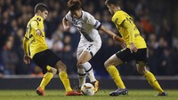Satu gol balasan Tottenham dibuat oleh pesepakbola Korea Selatan Song Heung-min. Reuters/Eddie Keogh.
