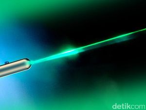 Begini Simulasi Dampak Sinar Laser Terhadap Mata Pilot ke Landasan Begini Simulasi Dampak Sinar Laser Terhadap Mata Pilot ke Landasan