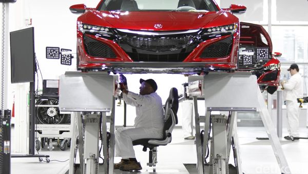 Mengintip Produksi Mobil Super Acura NSX
