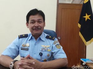 Ada Insiden Penerjun Tewas, Atraksi Terjun Payung di HUT TNI AU Tetap Digelar