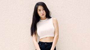 Soyu SISTAR Pamer Tubuh Langsing di Bali