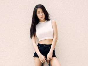 Soyu SISTAR Pamer Tubuh Langsing di Bali