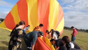 Begini Rasanya Naik Balon Udara di Australia