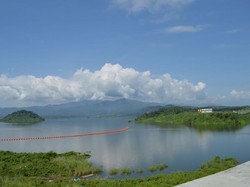 Berkah Waduk Jatigede, Penarik Perahu Kantongi Rp 200 Ribu/Hari