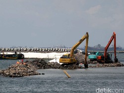 Rapat dengan Menteri LHK, Anggota Komisi IV Minta Reklamasi Ditunda