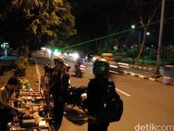 Macam-macam Alasan Beli Senter Laser: Untuk Mengajar Sampai Kuli Proyek