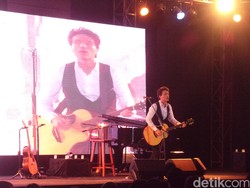 Richard Marx yang Sederhana, Namun Sangat Jenaka