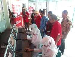 Anak SMA Digembleng Bikin Aplikasi