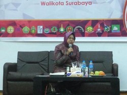 Ke Mesir, Risma Cerita Soal Sosok Pemimpin dan Penutupan Gang Dolly