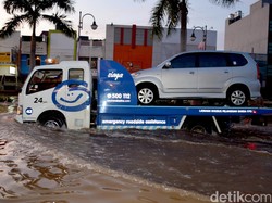 Kesiapan Pihak Asuransi Jemput Mobil yang Terendam Banjir