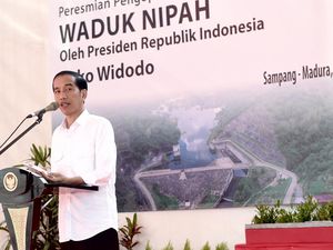 Resmikan Waduk Nipah di Madura, Jokowi: Ketersediaan Air Kunci Ketahanan Pangan Resmikan Waduk Nipah di Madura, Jokowi: Ketersediaan Air Kunci Ketahanan Pangan