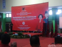 Pesan Djarot ke Kader PDIP Jakbar: Siapkan Konsolidasi untuk Pilkada!