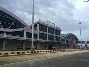 Mobil Ikut Dirusak, Bandara Sorong Kondusif Pasca-diserang Massa Mobil Ikut Dirusak, Bandara Sorong Kondusif Pasca-diserang Massa