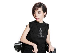 6 Brand Fashion Dunia yang Pernah Tampilkan Model Difabel Sebagai Bintang