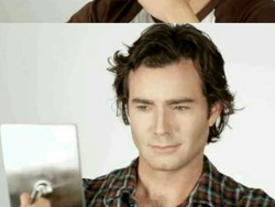 Ini yang Terjadi Ketika Pria Coba Makeup Contouring