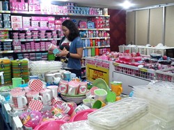 Video: Transmart Promo Cuci Gudang, Diskon hingga 90%!