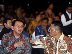 Ahok Rencanakan Aplikasi Qlue Terhubung ke Polda Metro Jaya