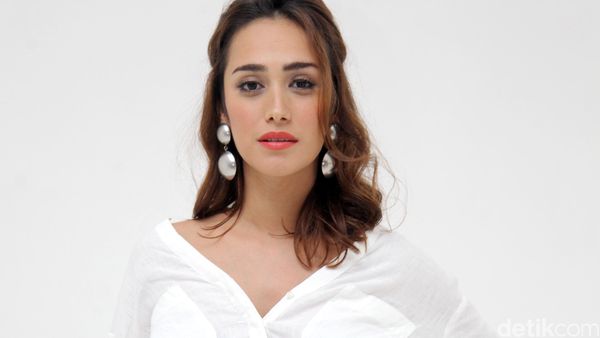 Alexandara Gottardo Jadi PSK di Film Terbaru