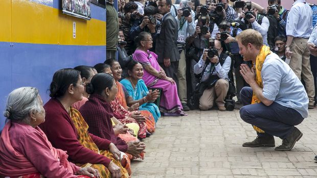 Pangeran Harry tetap bisa dekat dengan publik dan punya segudang kegiatan amal.