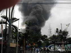 Toko di Paskal Bandung Terbakar, Lalin Macet