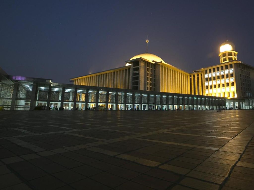 Di Depan Jemaah, Imam Besar Istiqlal Umumkan Renovasi Besar-besaran Masjid Di Depan Jemaah, Imam Besar Istiqlal Umumkan Renovasi Besar-besaran Masjid