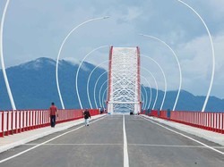 Besok, Jokowi Resmikan Jembatan Terpanjang di Kalimantan Ini