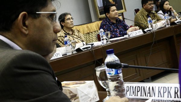 KPU Gandeng KPK dan BNN Evaluasi Pilkada 2015